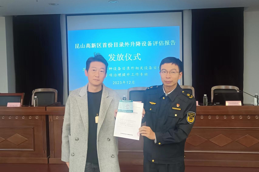 化工公司網(wǎng)站模板,化工公司網(wǎng)頁模板,響應式模板,網(wǎng)站制作,網(wǎng)站建站 圖片