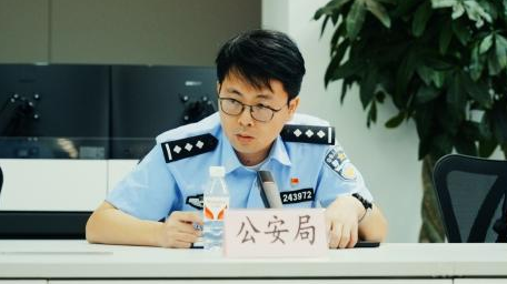 化工公司網(wǎng)站模板,化工公司網(wǎng)頁模板,響應(yīng)式模板,網(wǎng)站制作,網(wǎng)站建站 圖片